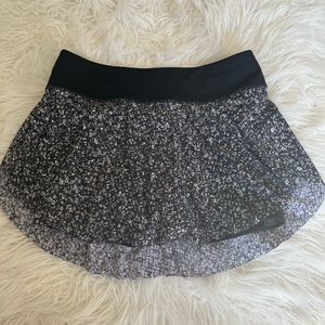 LuluLemon skirt